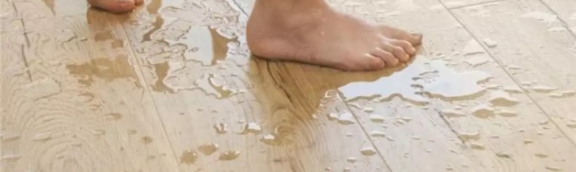 Nako�ko m��u by� lamin�tov� podlahy vodeodoln�?